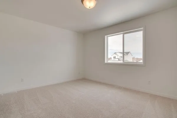 $334,584 | 2517 36th Avenue South, Moorhead, MN 56560