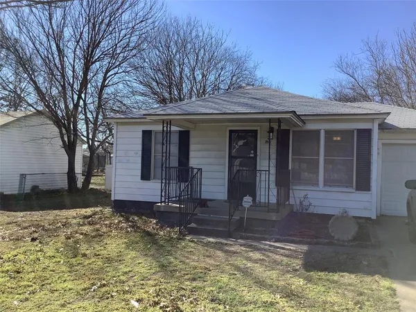 $1,500 | 213 Donald Street, White Settlement, TX 76108