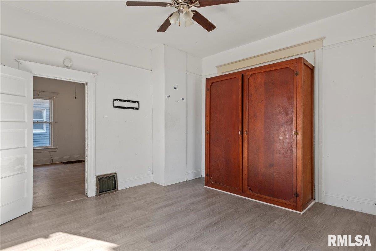 2205 South 11th Street Springfield, IL 62703 - Photo 18 of 32