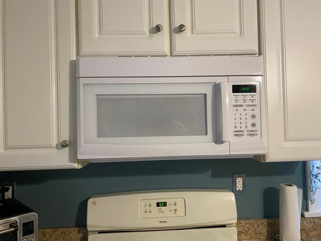 17 Jervis Street Woonsocket, RI 02895 - Photo 20 of 53 Kitchen