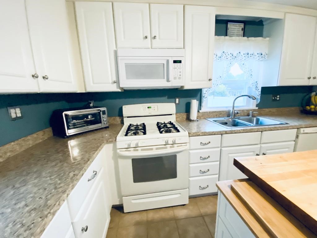 17 Jervis Street Woonsocket, RI 02895 - Photo 24 of 53 Kitchen