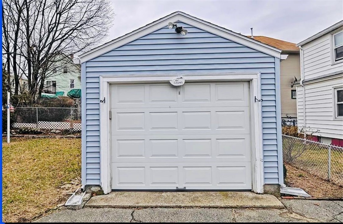 17 Jervis Street Woonsocket, RI 02895 - Photo 4 of 53 Garage