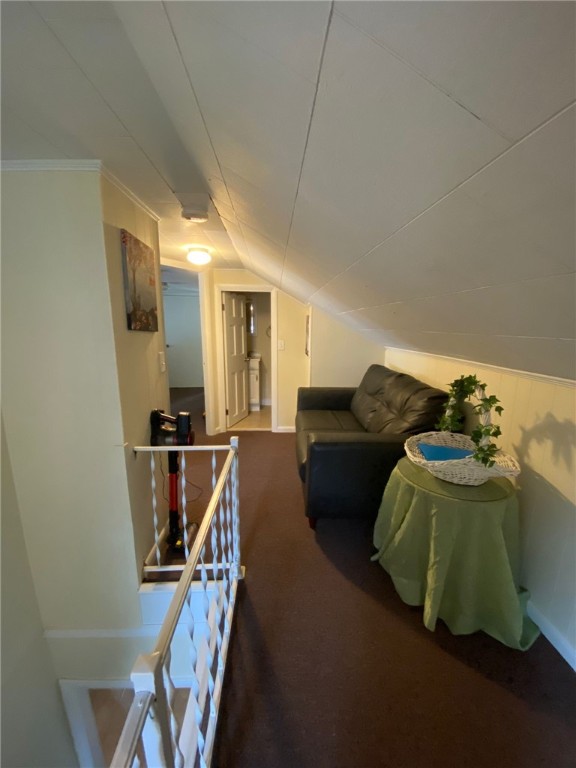 17 Jervis Street Woonsocket, RI 02895 - Photo 43 of 53 Upper sitting area