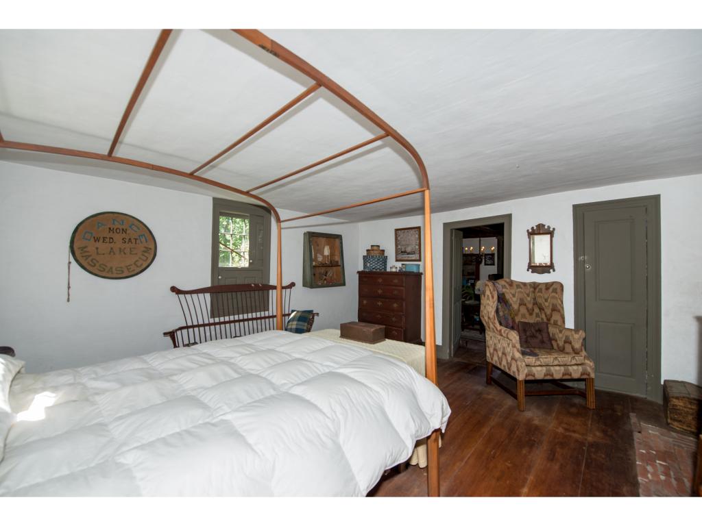 231 Middle Road Deerfield, NH 03037 - Photo 26 of 34