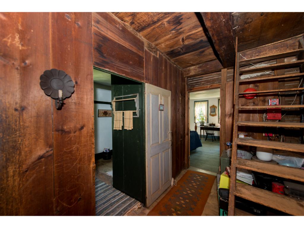 231 Middle Road Deerfield, NH 03037 - Photo 28 of 34