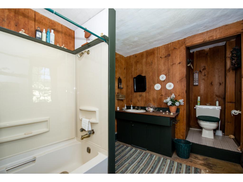 231 Middle Road Deerfield, NH 03037 - Photo 29 of 34