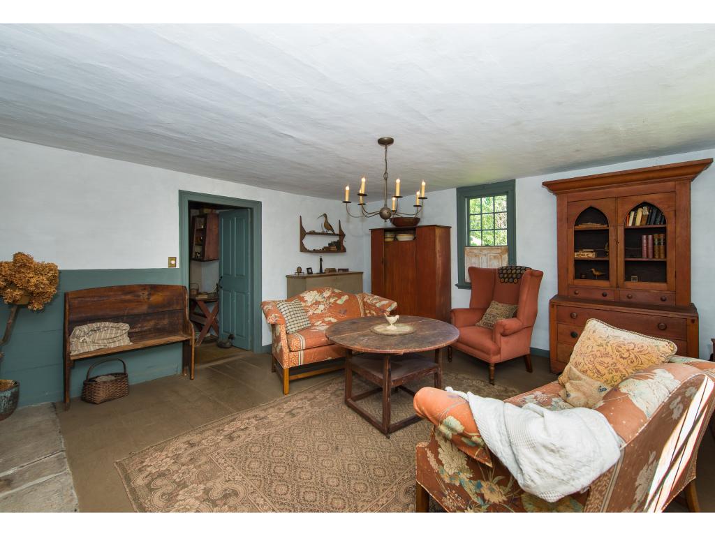 231 Middle Road Deerfield, NH 03037 - Photo 32 of 34