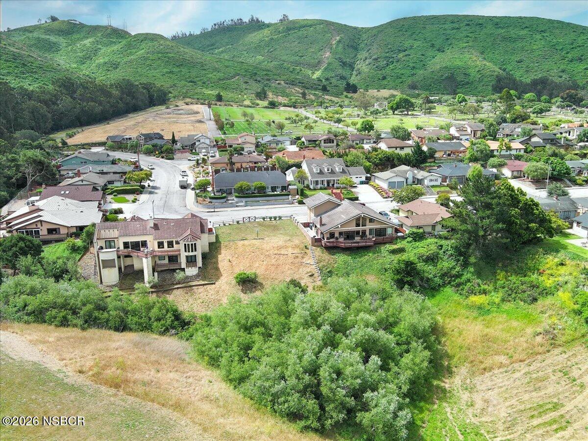 913 Clemens Way Lompoc, CA 93436 - Photo 12 of 20 19-MAX_0102