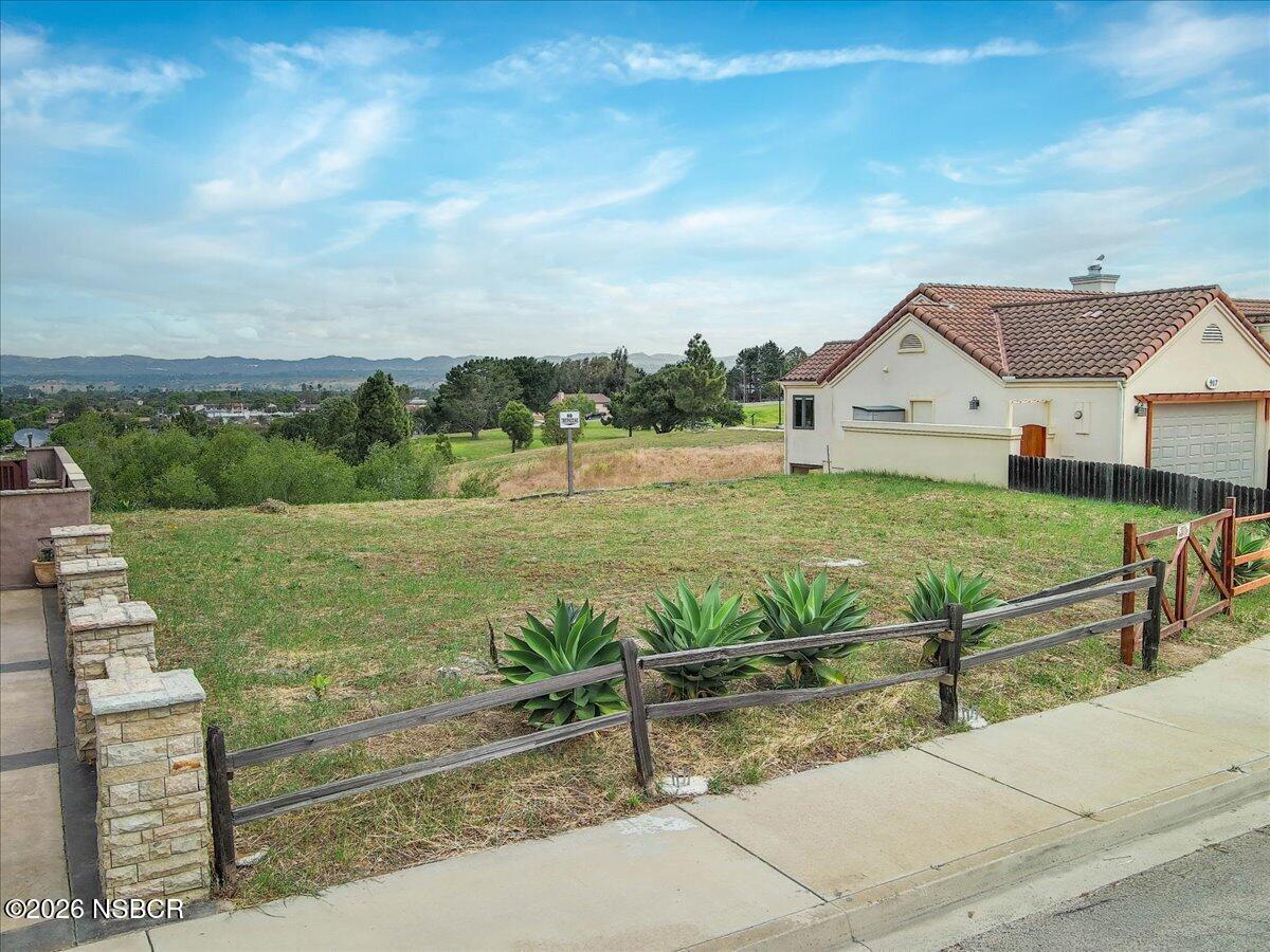 913 Clemens Way Lompoc, CA 93436 - Photo 2 of 20 03-MAX_0152