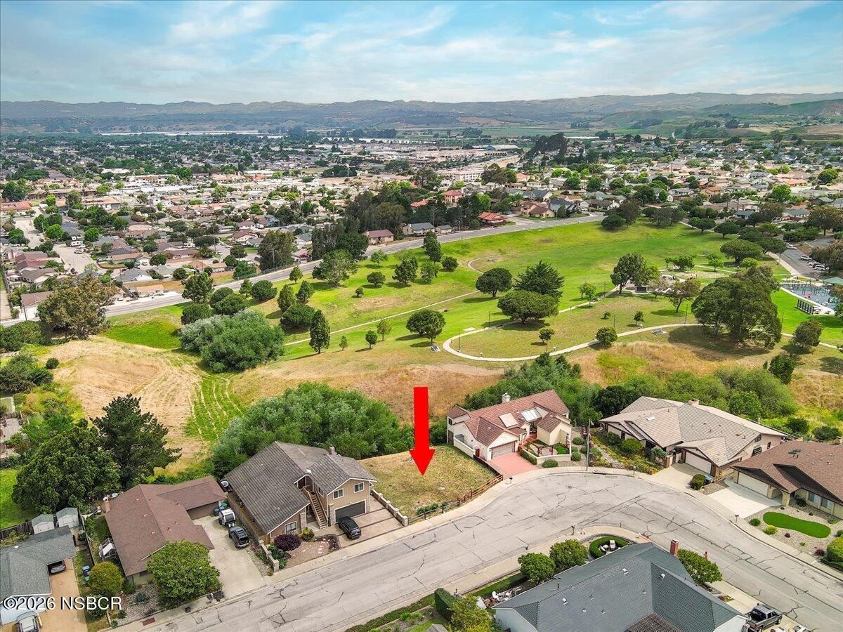 913 Clemens Way Lompoc, CA 93436 - Photo 7 of 20 10-MAX_0032copy