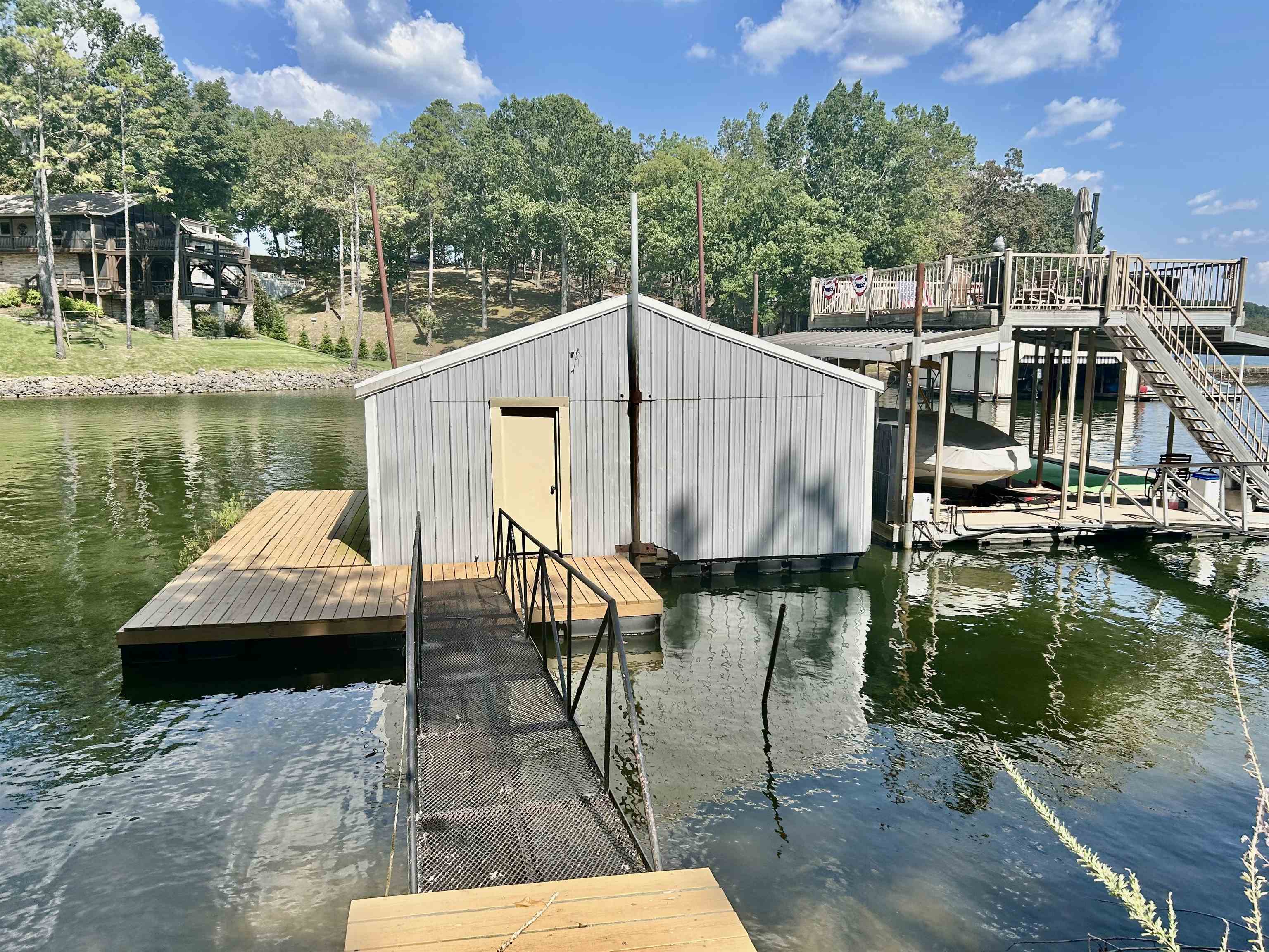38 Cr 329 Road Iuka, MS 38852 - Photo 4 of 10 Dock with a water view