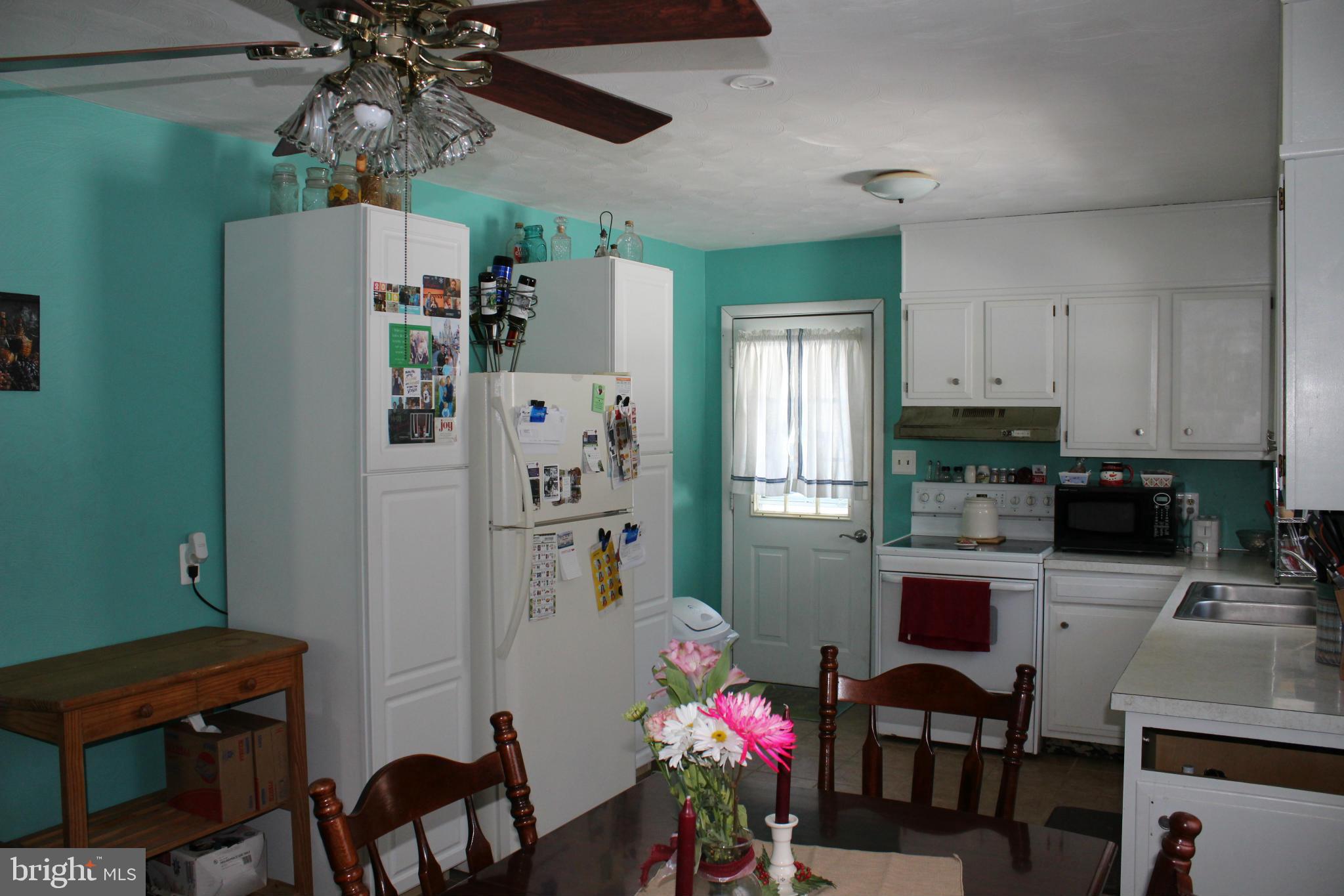 90 Marsh Creek Road Gettysburg, PA 17325 - Photo 4 of 28 Kitchen