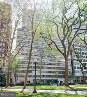 $329,500 | 1810 Rittenhouse Square, Unit 1608, Philadelphia, PA 19103