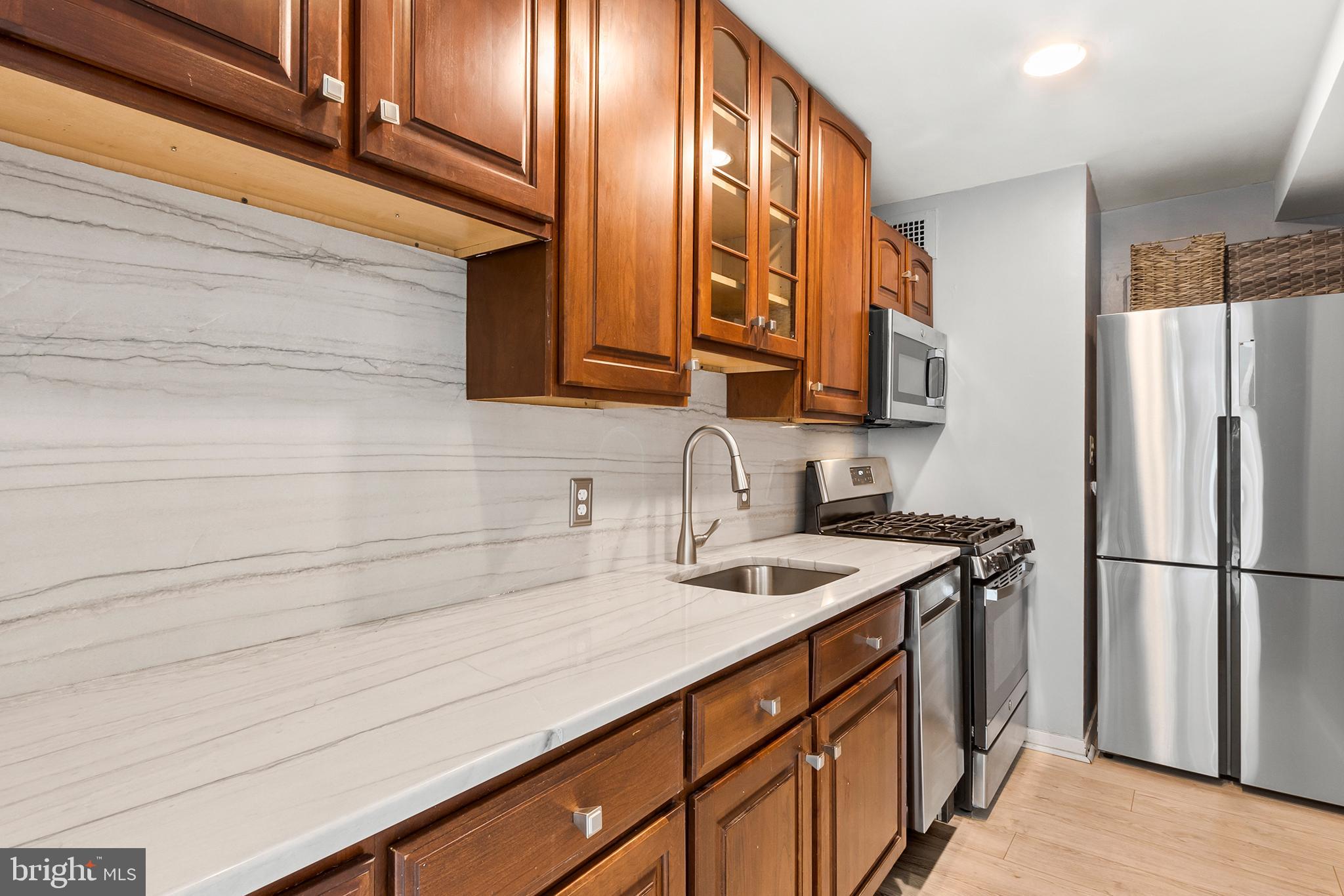 1810 Rittenhouse Square, Unit 1608 Philadelphia, PA 19103 - Photo 8 of 31