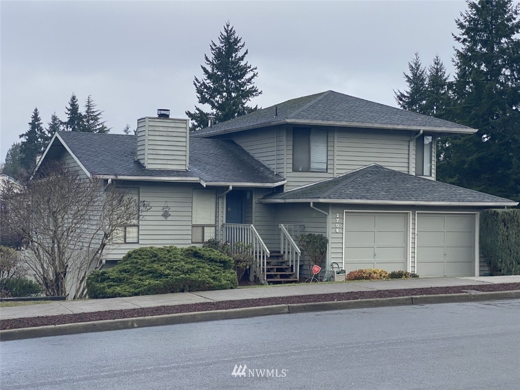 2708 Northeast 4th Court Renton, WA 98056 - Photo 1 of 18 Gallery Image 1
