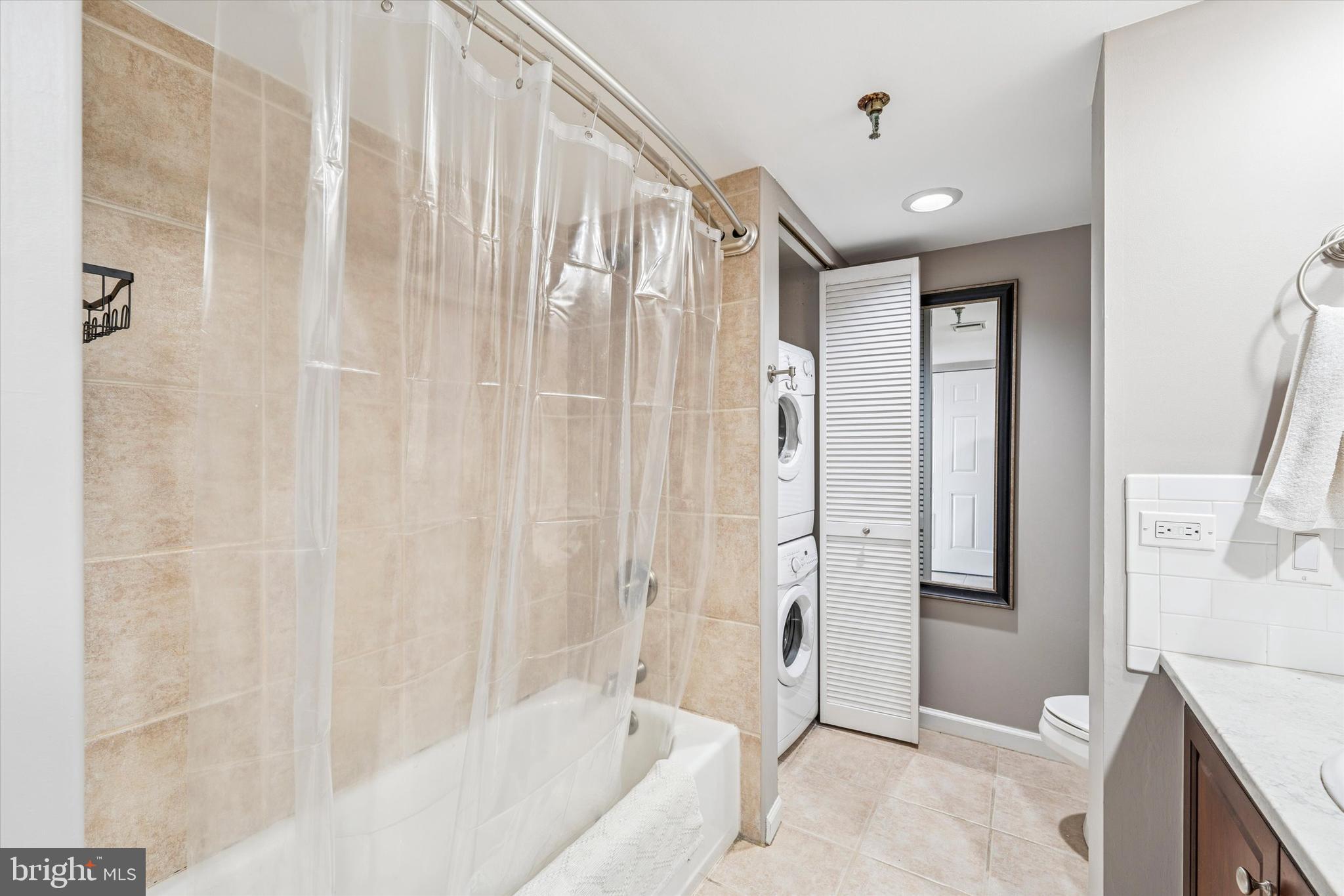 2001 Hamilton Street, Unit 1205 Philadelphia, PA 19130 - Photo 15 of 34