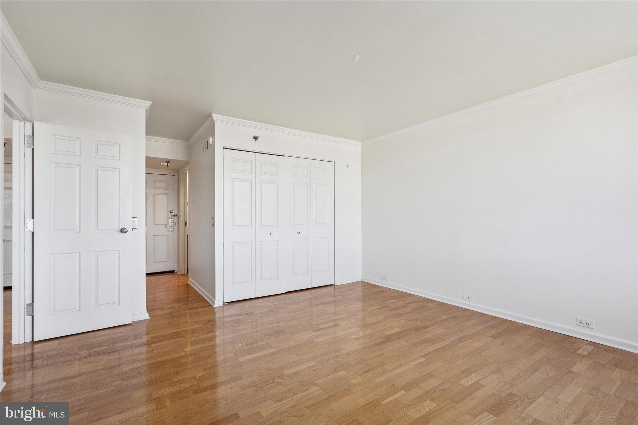 2001 Hamilton Street, Unit 1205 Philadelphia, PA 19130 - Photo 19 of 34 a view of an empty room