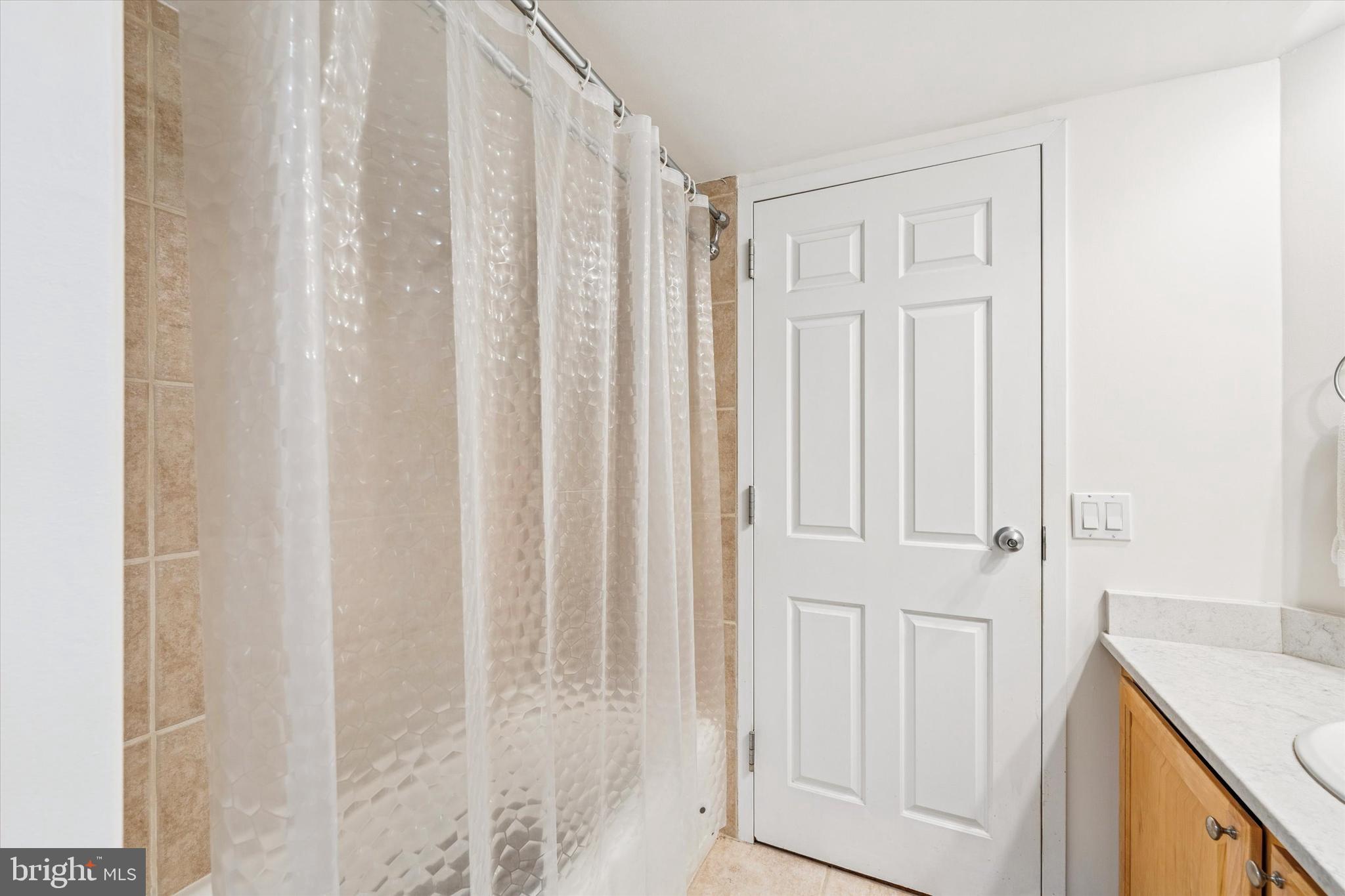 2001 Hamilton Street, Unit 1205 Philadelphia, PA 19130 - Photo 20 of 34 a view of a bathroom with a sink