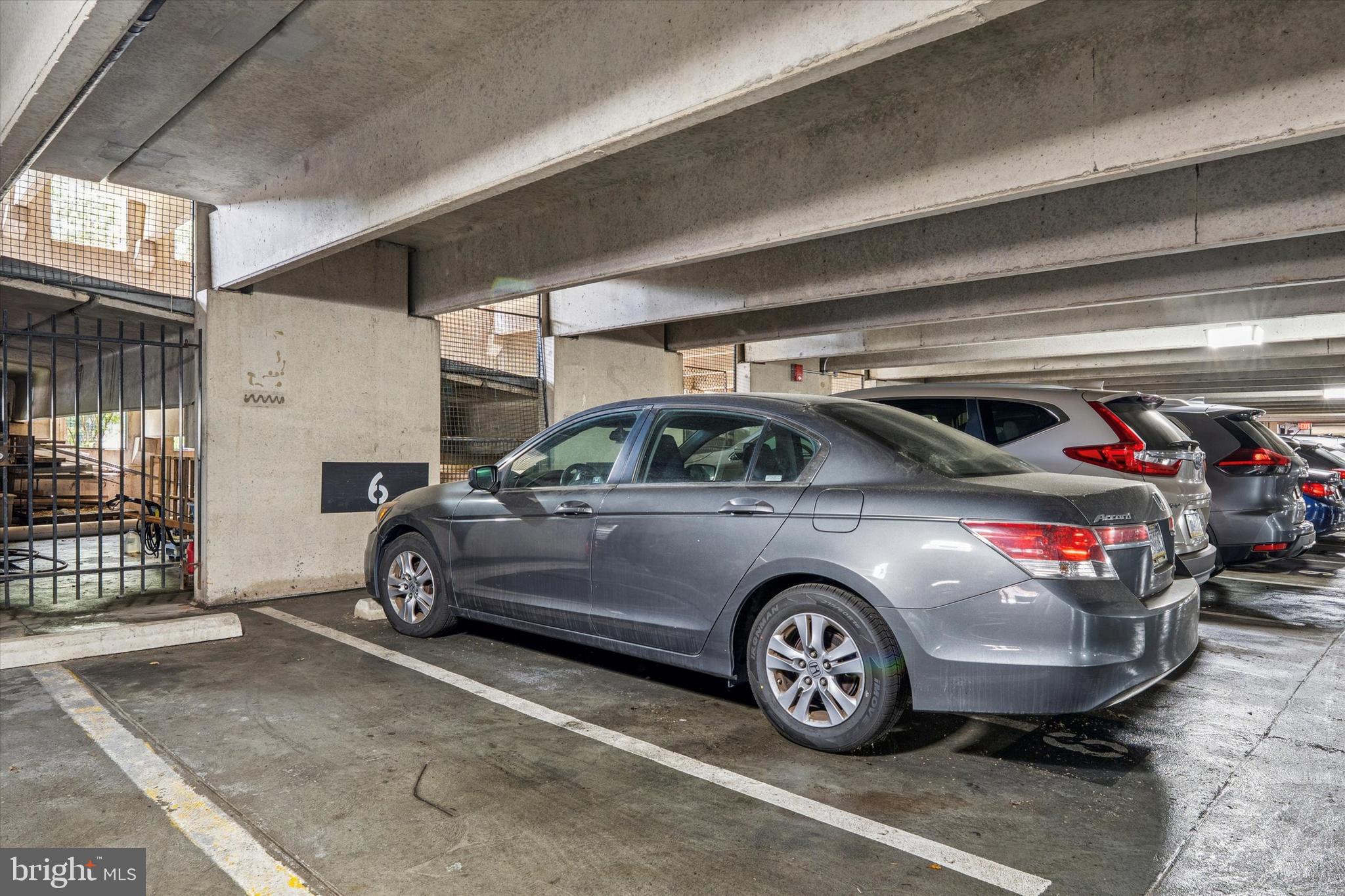 2001 Hamilton Street, Unit 1205 Philadelphia, PA 19130 - Photo 24 of 34