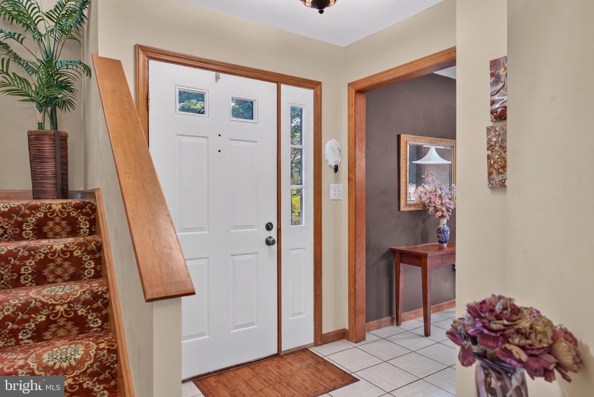 2861 Spring Valley Road Lancaster, PA 17601 - Photo 4 of 59 Welcoming entryway with charm.