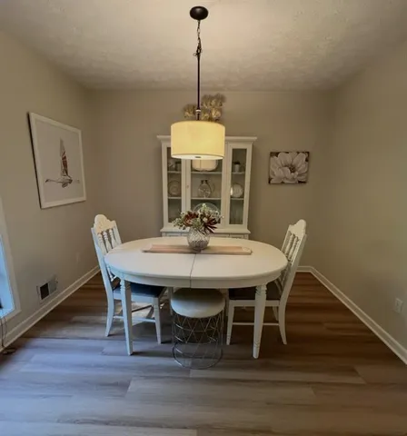 $440,000 | 706 Magnolia Way, Woodstock, GA 30188