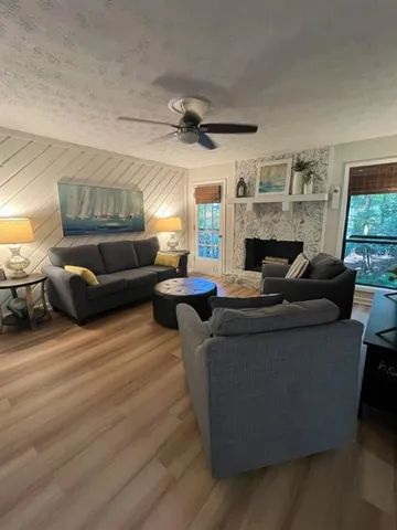 $440,000 | 706 Magnolia Way, Woodstock, GA 30188