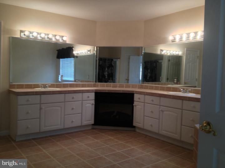 454 Oakshade Road Shamong, NJ 08088 - Photo 16 of 21 Gallery Image 16