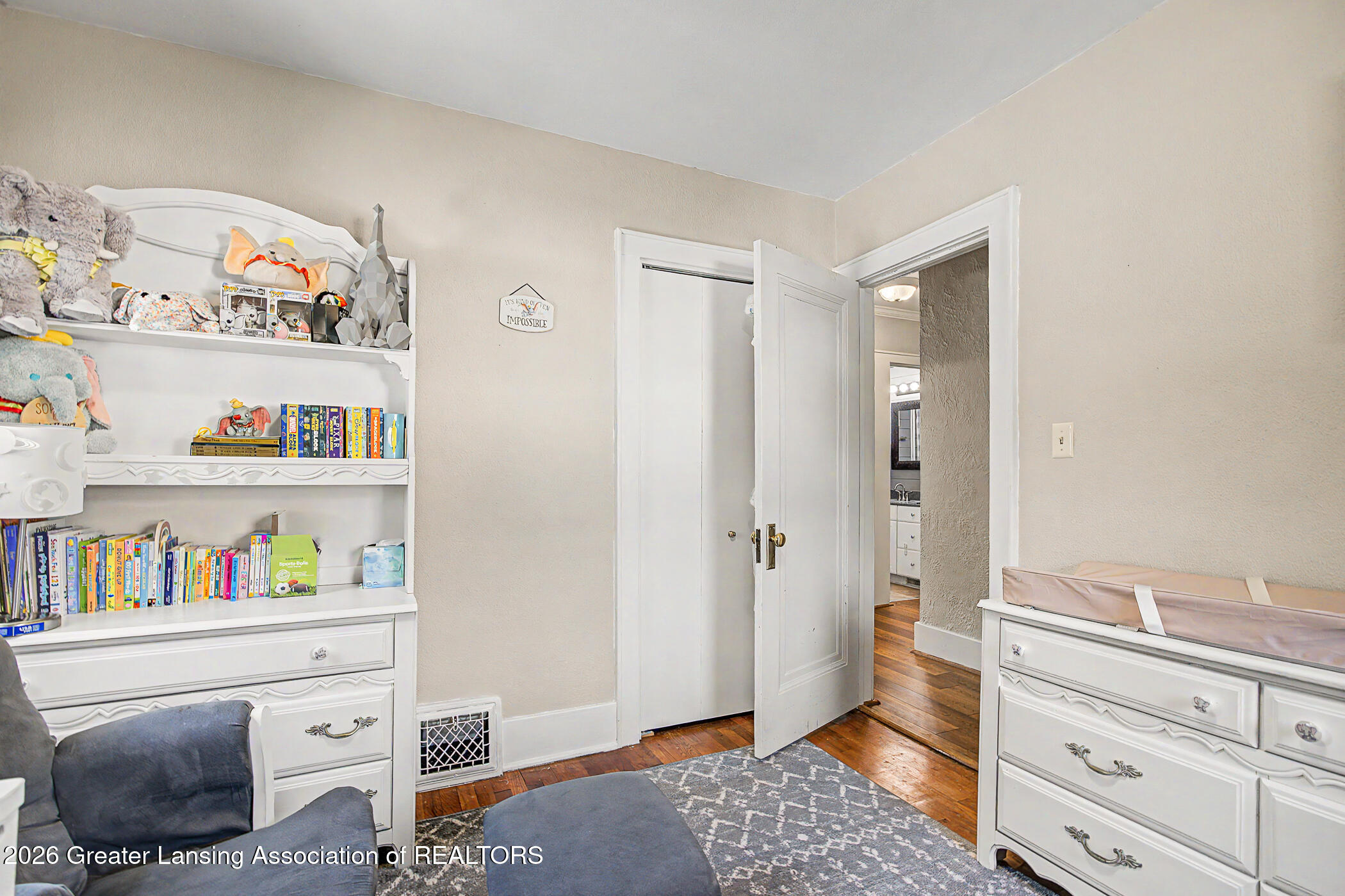 4610 Elizabeth Road Lansing, MI 48917 - Photo 21 of 38 Bedroom