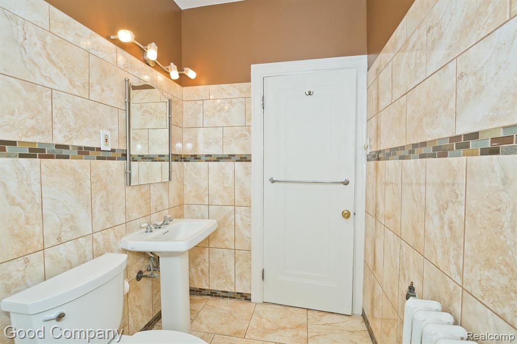 327 Southfield Road, Unit 3BS Birmingham, MI 48009 - Photo 35 of 51