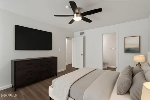 $215,000 | 5146 East Oak Street, Unit 112, Phoenix, AZ 85008