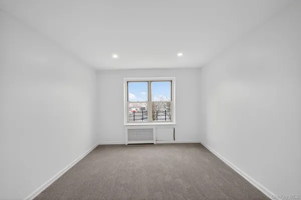 $329,900 | 20 Wendell Street, Unit B9, Hempstead, NY 11550