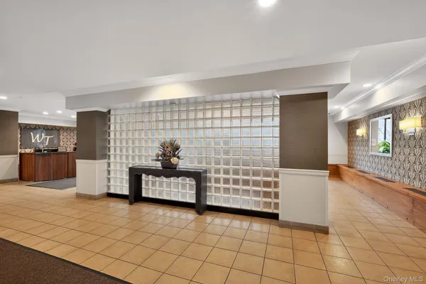 $329,900 | 20 Wendell Street, Unit B9, Hempstead, NY 11550