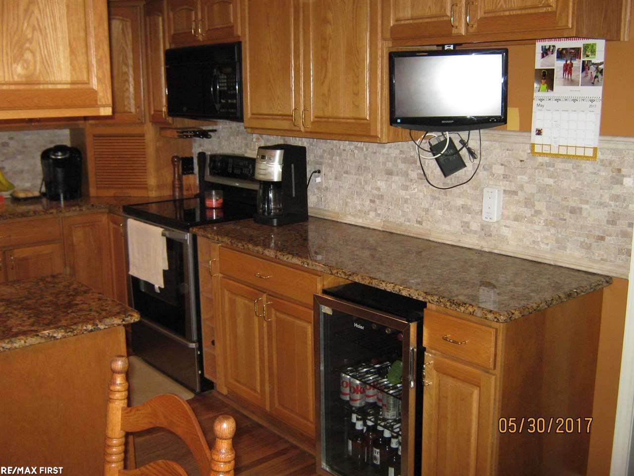 17871 22 Mile Road Macomb, MI 48044 - Photo 12 of 46 31321060-11.JPG