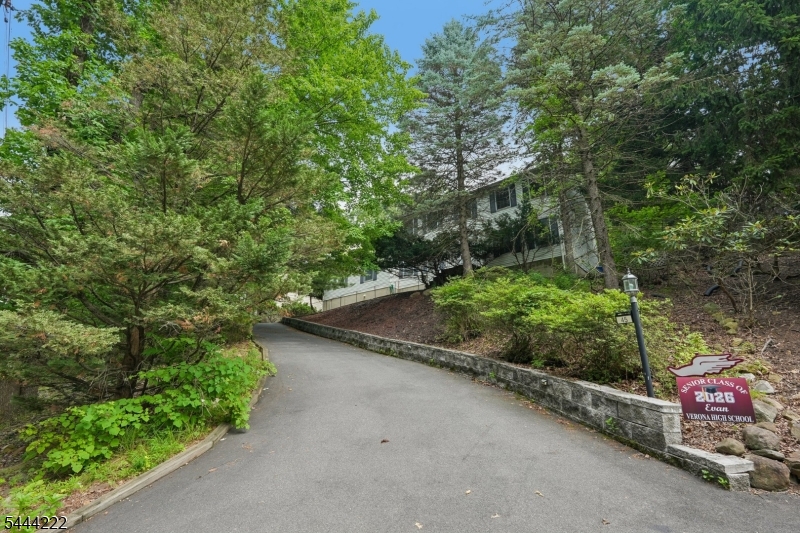 45 Fells Road Verona, NJ 07044 - Photo 1 of 43