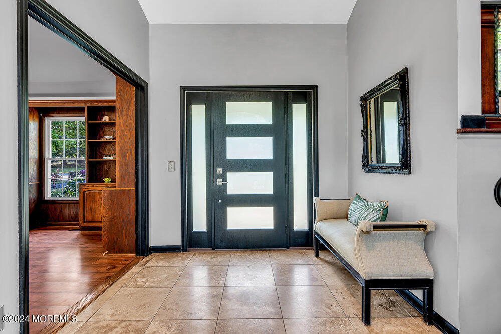 9 Comanche Drive Middletown, NJ 07716 - Photo 5 of 69 013_dsc01907_150