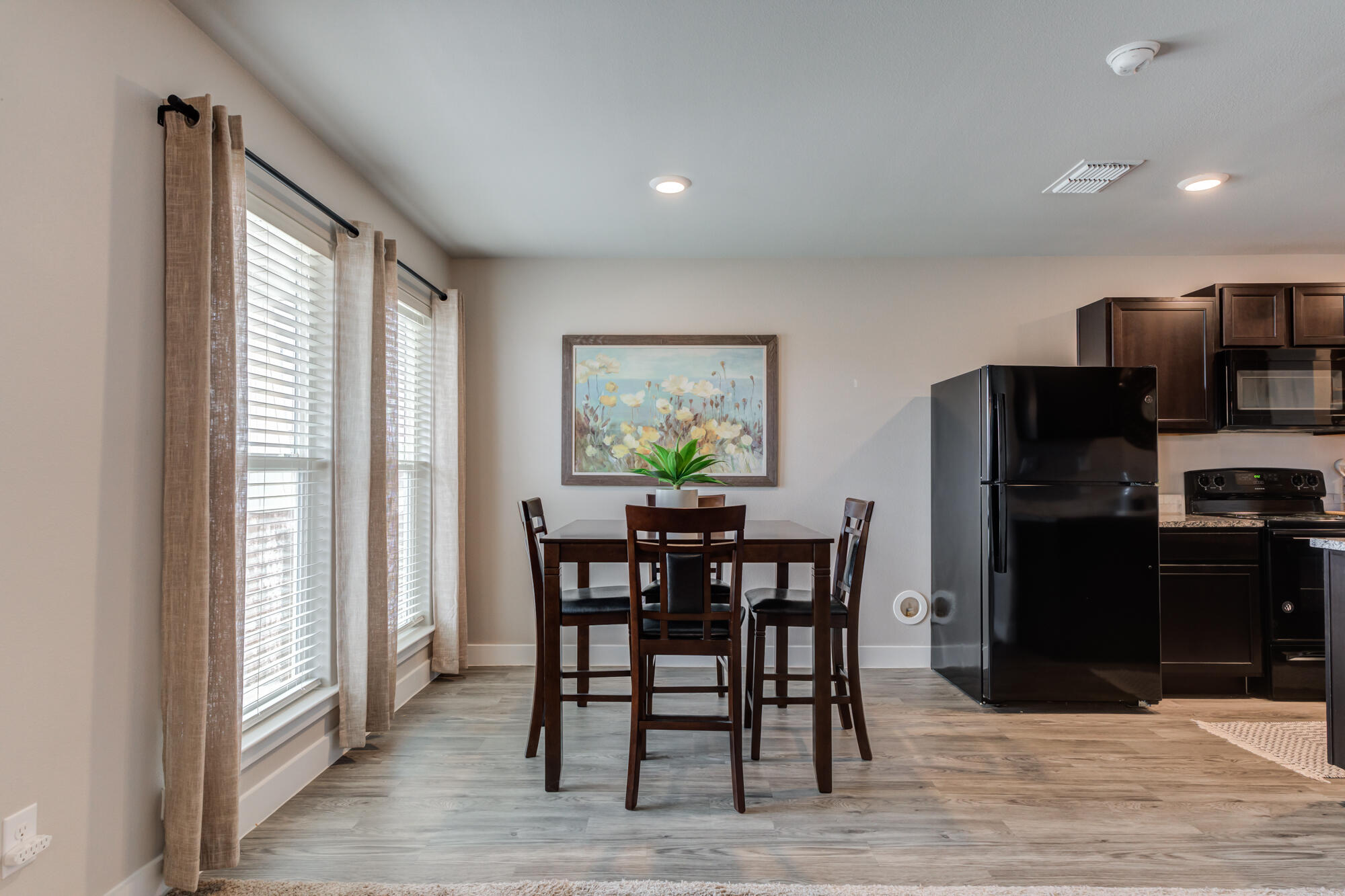 13805 Paris Avenue Lubbock, TX 79423 - Photo 9 of 26 13805 Paris Ave