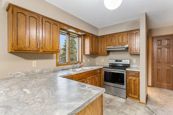 $260,000 | 617 High Ridge Road, River Falls, WI 54022