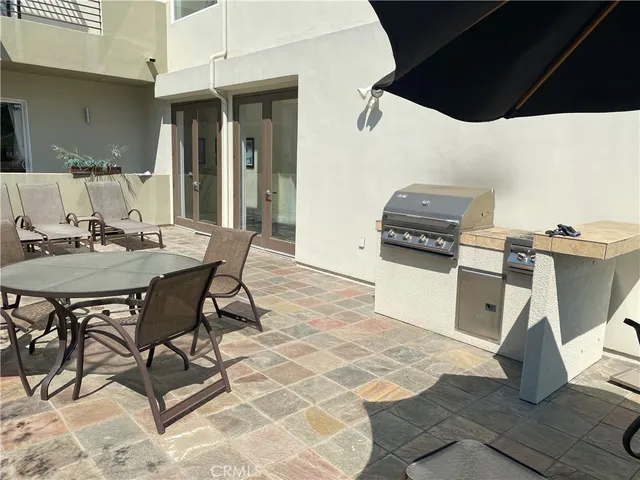 a view of a walk in closet