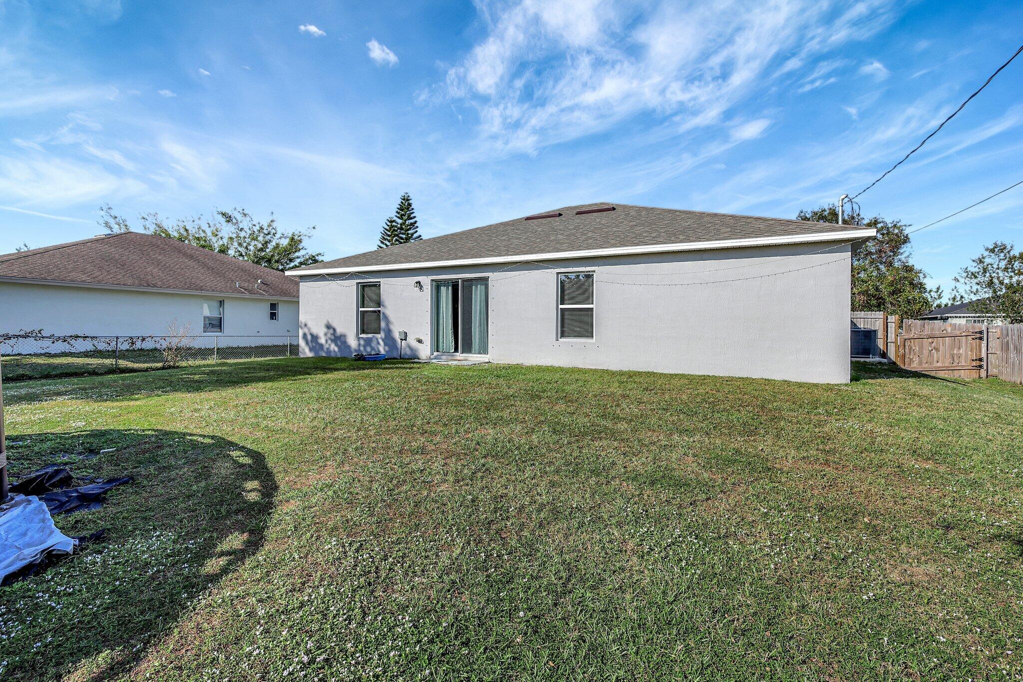 1558 Southwest Fresno Road Port St. Lucie, FL 34953 - Photo 31 of 39 36-web-or-mls-5P1A6027