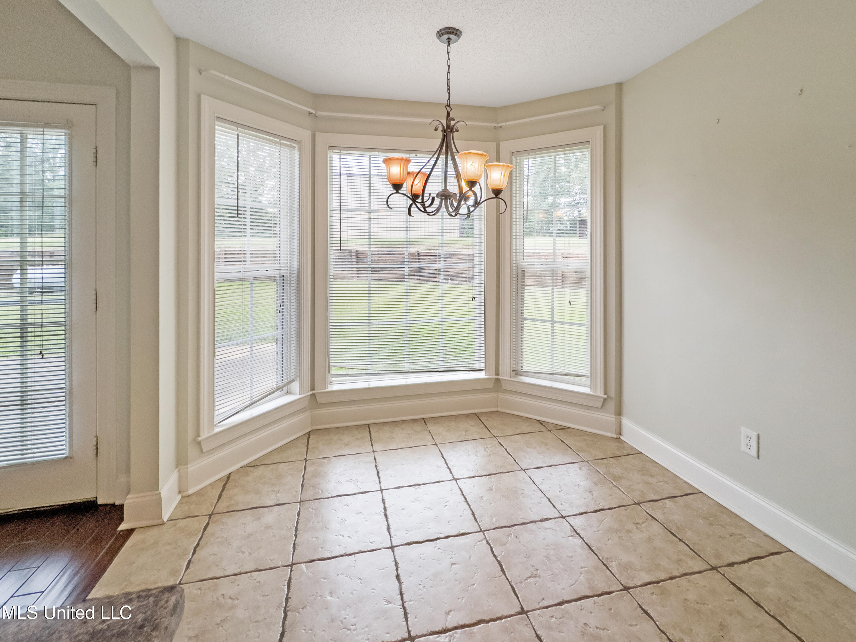 336 Woodview Road Byhalia, MS 38611 - Photo 11 of 35 IMG_8302