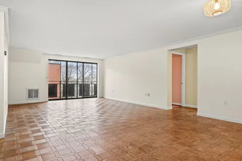 $3,100 | 12 9th Street, Unit 502, Medford, MA 02155
