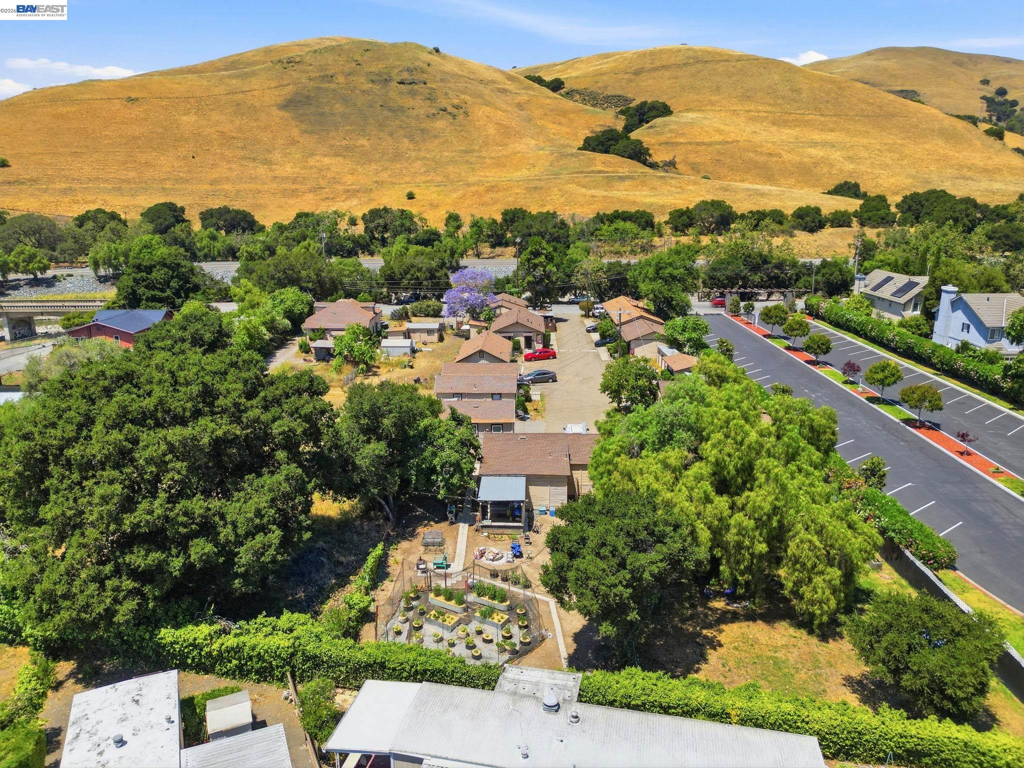 585 Old Canyon Road Fremont, CA 94536 - Photo 42 of 45