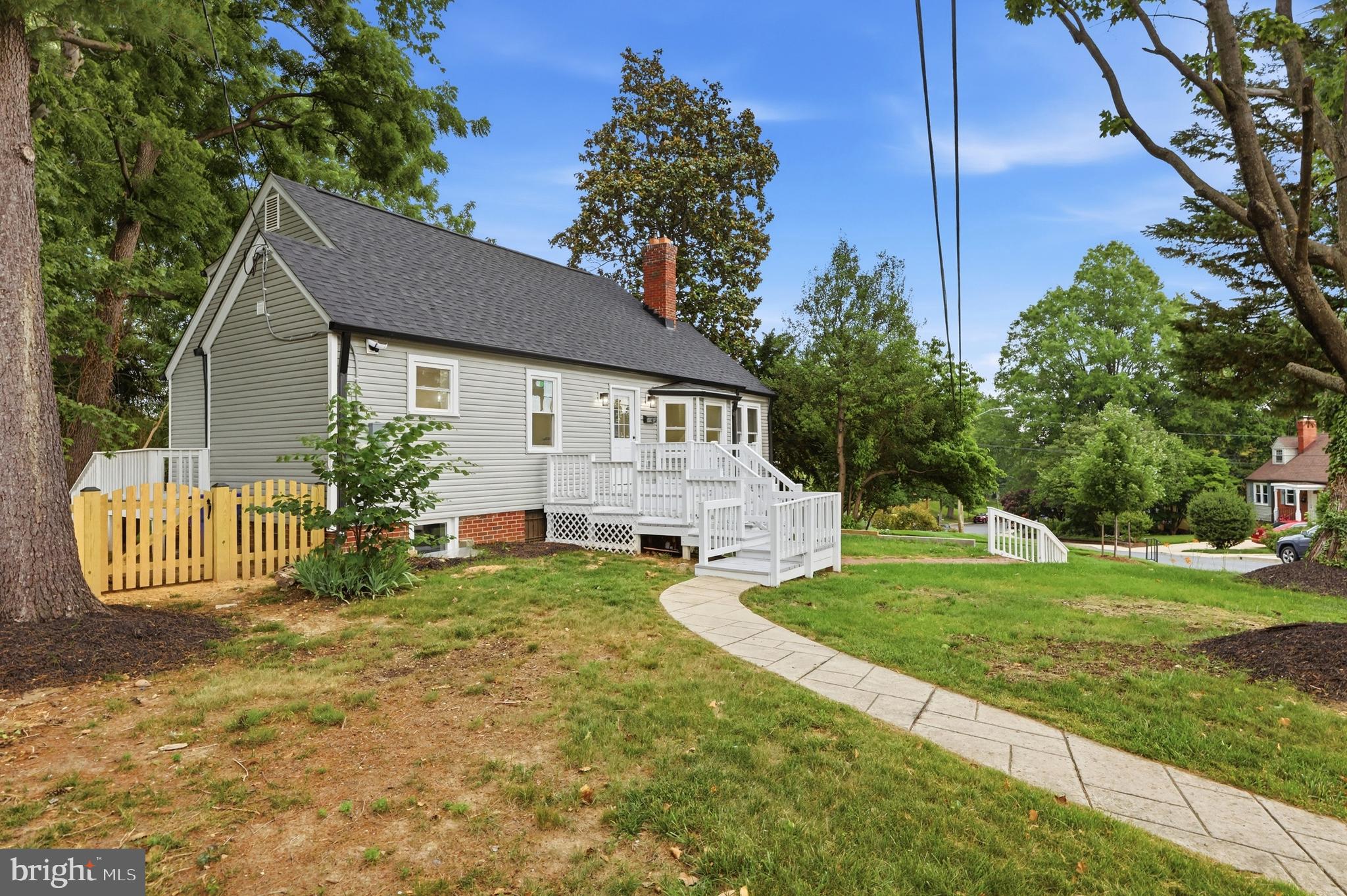 805 Langley Drive Silver Spring, MD 20901 - Photo 3 of 56