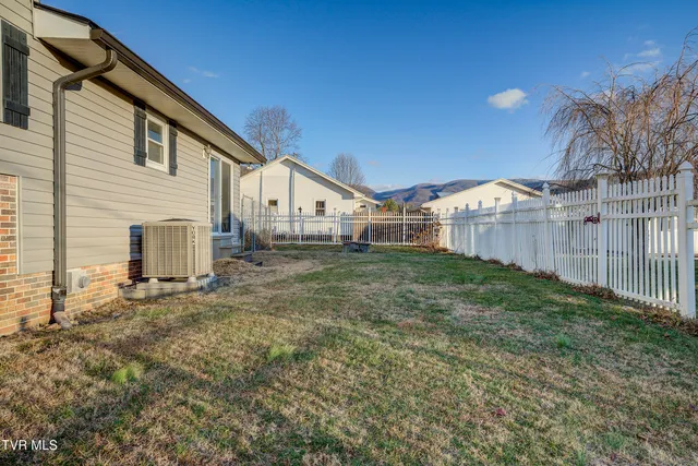 $329,000 | 538 Rock Creek Road, Erwin, TN 37650