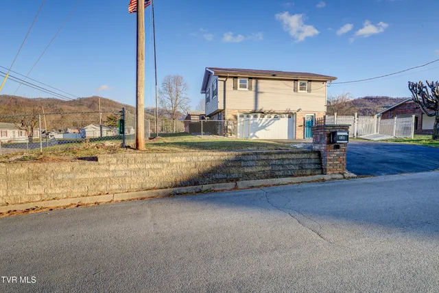 $329,000 | 538 Rock Creek Road, Erwin, TN 37650