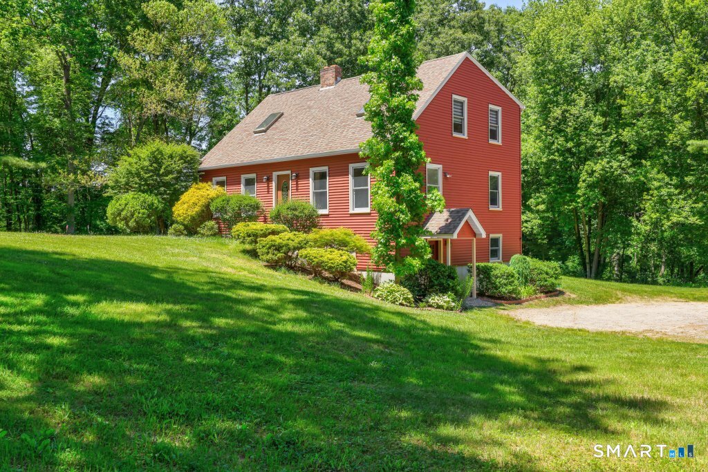 108 Fabyan Woodstock Road Thompson, CT 06255 - Photo 1 of 40