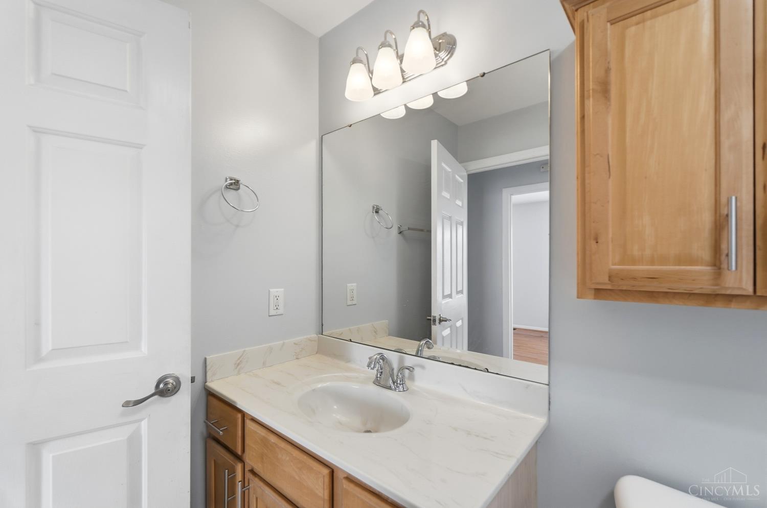2580 Riverside Drive Cincinnati, OH 45202 - Photo 26 of 36
