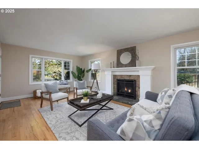 $899,000 | 3262 Fairview Way, West Linn, OR 97068