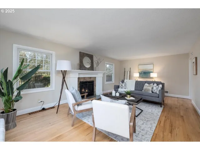 $899,000 | 3262 Fairview Way, West Linn, OR 97068