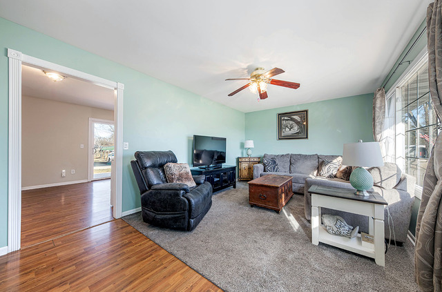 774 West Kennedy Road Braidwood, IL 60408 - Photo 4 of 20